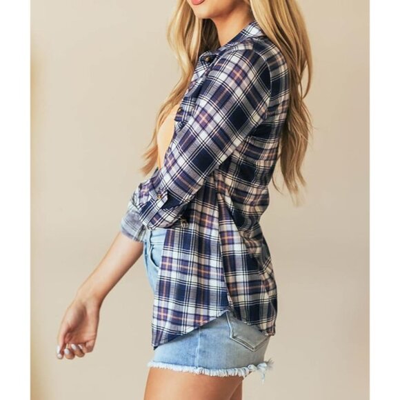 Passport Womens Blue & White Plaid Button-Up Shirt Size L flannel fall shirt - Picture 2 of 7